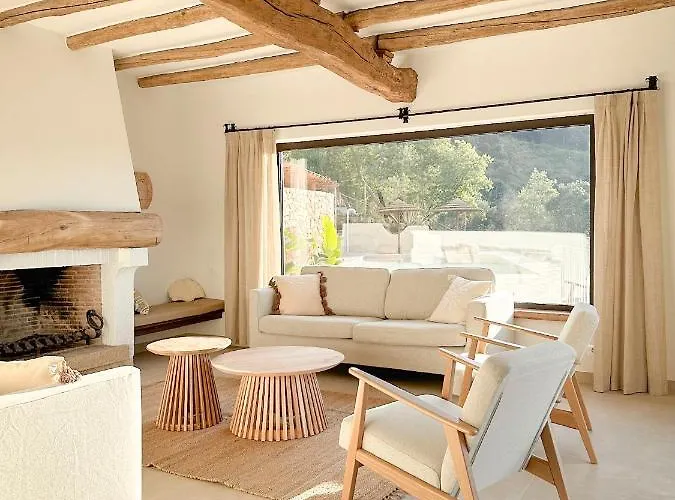 Azure 8p. - Zazu * Girona