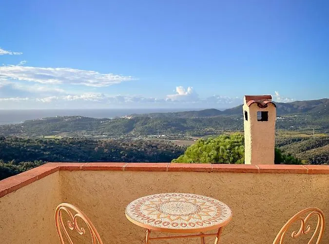 Azure 8p. - Zazu * Girona