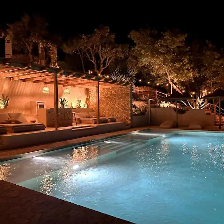 Azure 8p. - Zazu * Girona