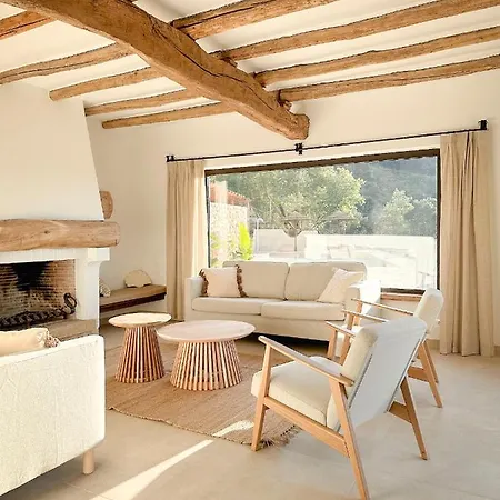 Azure 8p. - Zazu * Girona